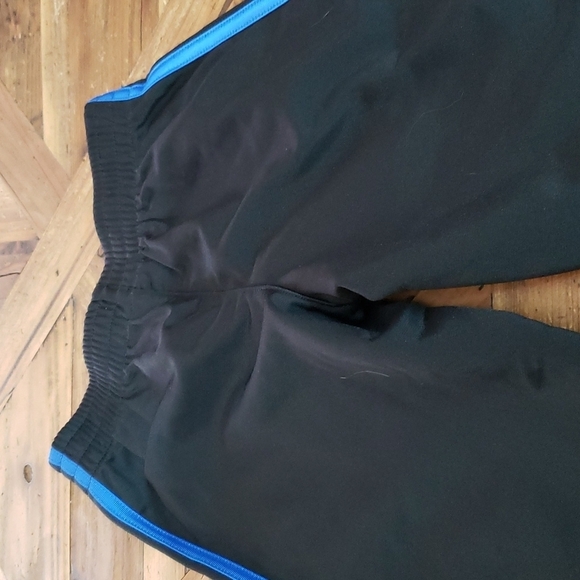 ADIDAS kids Jogger pants - Picture 3 of 3